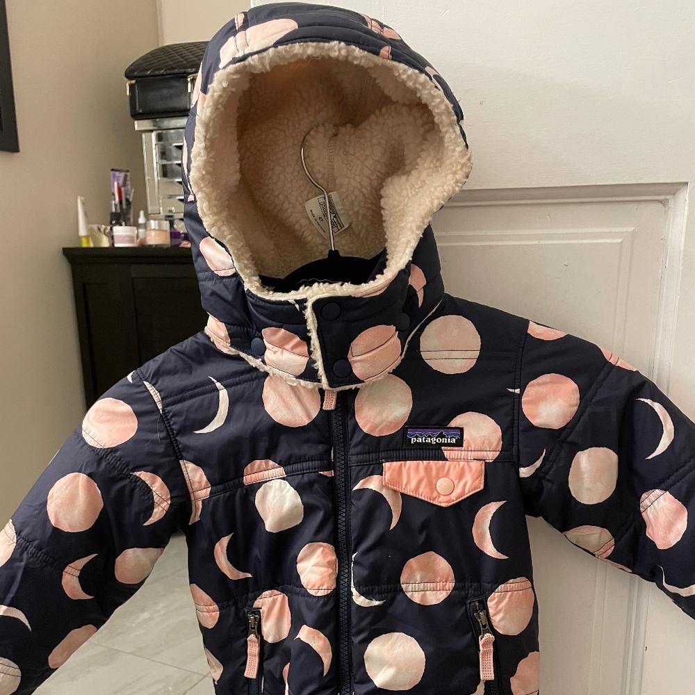 Patagonia reversible toddler puffer/fleece jacket